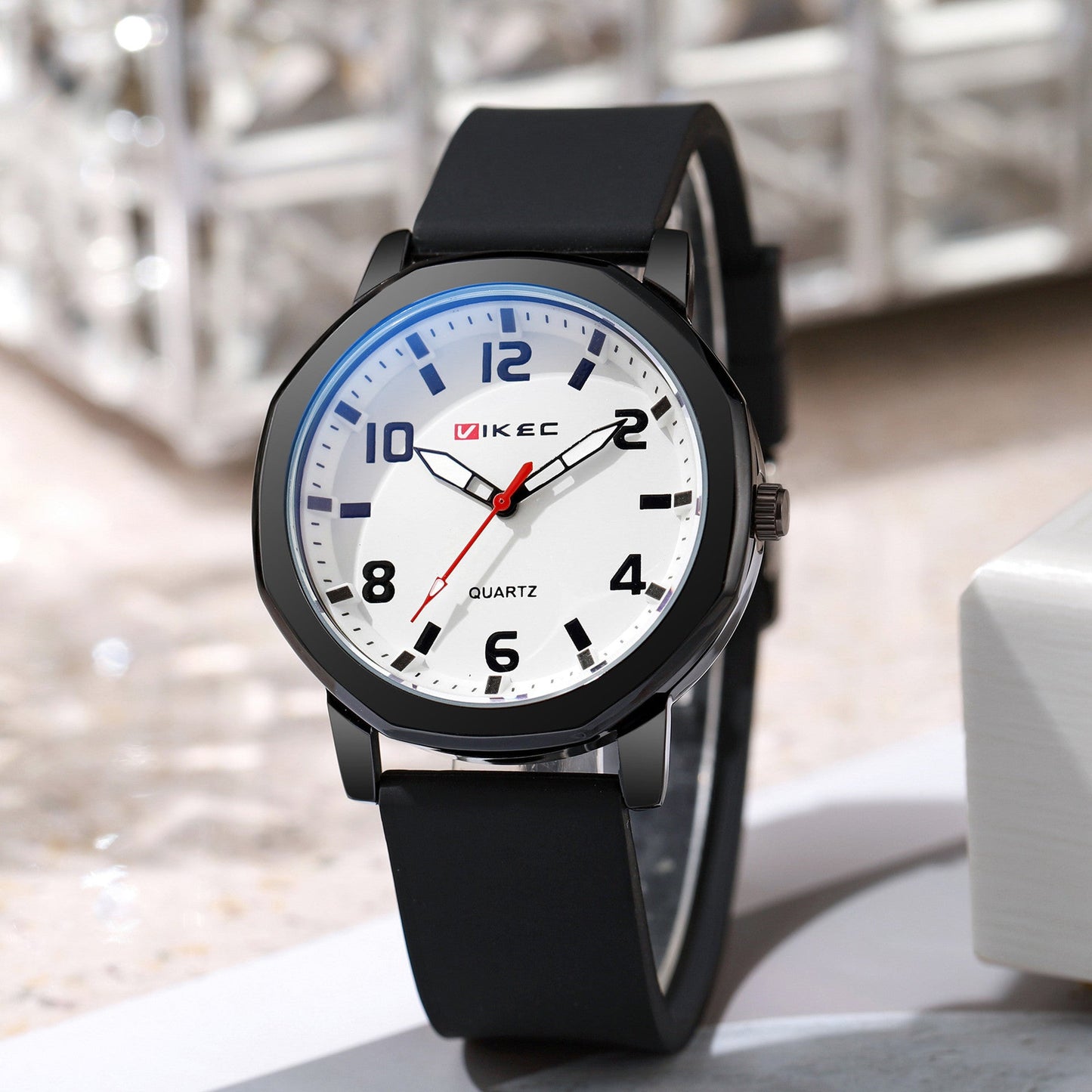 Fashion Trend For Both Male And Female Watch - E. M. E. LLC0