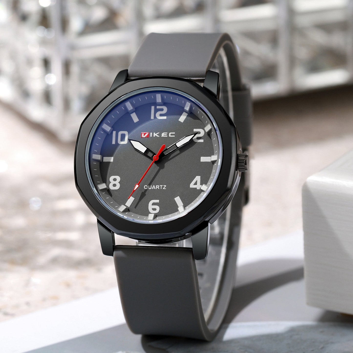 Fashion Trend For Both Male And Female Watch - E. M. E. LLC0